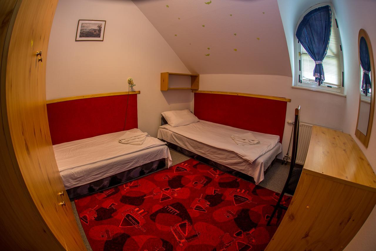 Aqua Line Apartmanhaz Hajdúszoboszló 外观 照片