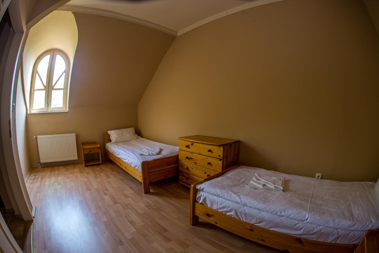 Aqua Line Apartmanhaz Hajdúszoboszló 外观 照片