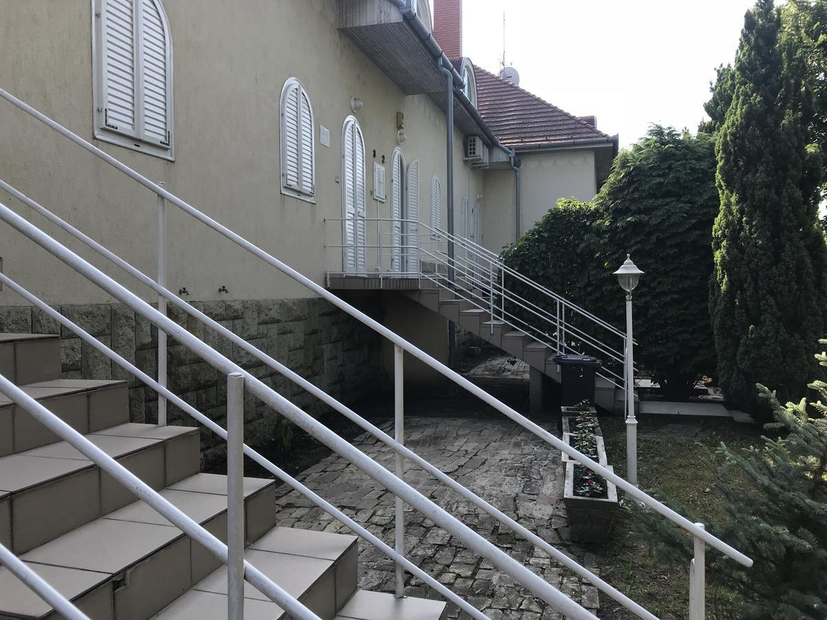 Aqua Line Apartmanhaz Hajdúszoboszló 外观 照片