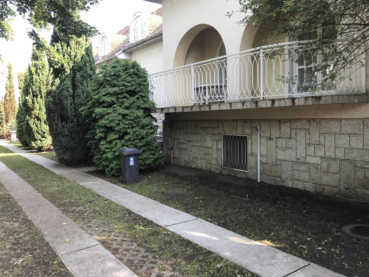 Aqua Line Apartmanhaz Hajdúszoboszló 外观 照片