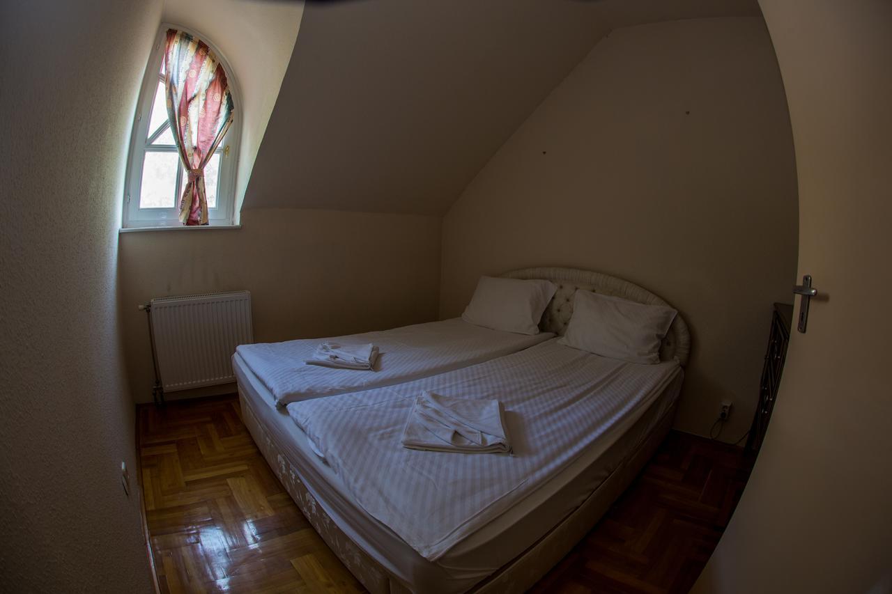 Aqua Line Apartmanhaz Hajdúszoboszló 外观 照片