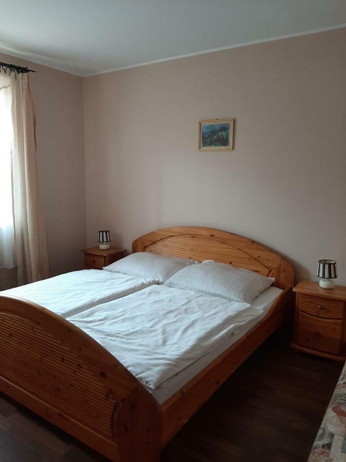 Aqua Line Apartmanhaz Hajdúszoboszló 外观 照片